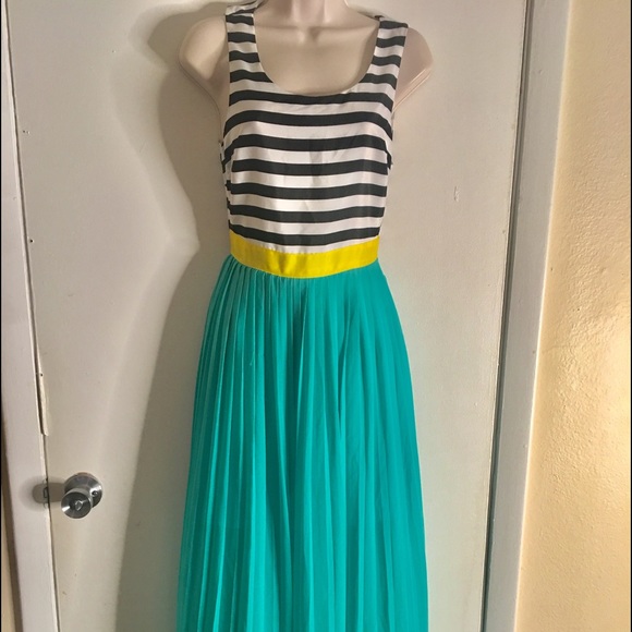 Double  Zero Unique Maxi Dress 👗 - Picture 2 of 8